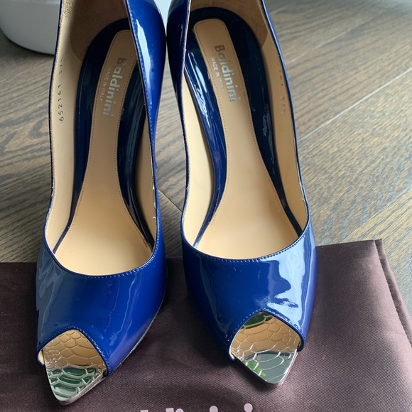 Open Toe Baldinini Heels! - Picture 2 of 4